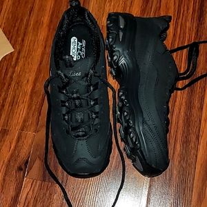 Memory Foam fits like size 6.